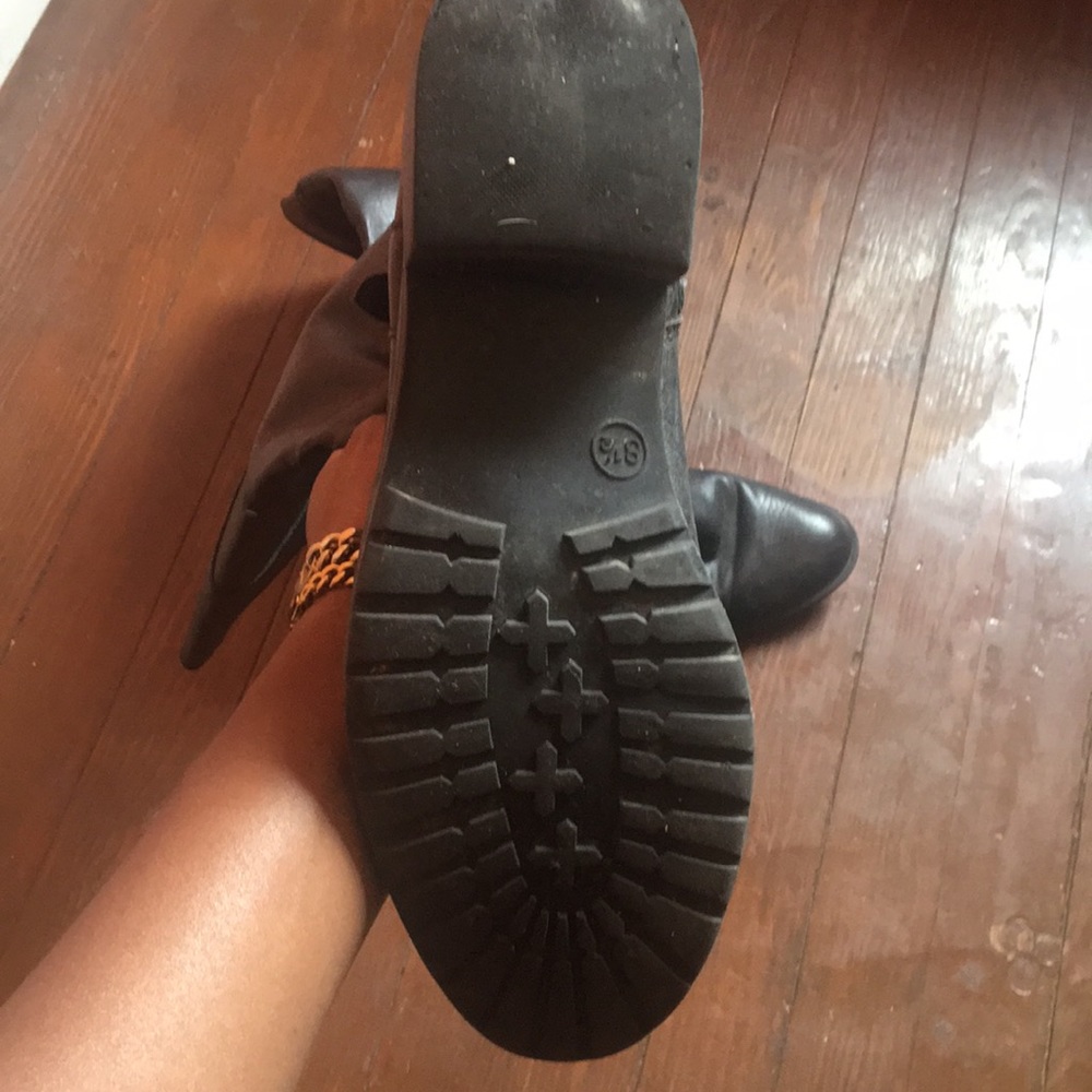 Black boots with buckle - Picture 3 of 4